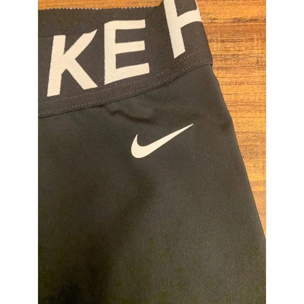NIKE PRO Women’s Black 9” Athletic Shorts / Size: XS